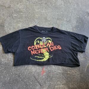 Cobra Kai Cropped T Shirt Size L Black Snake Summer Y2K Beach Gym Workout